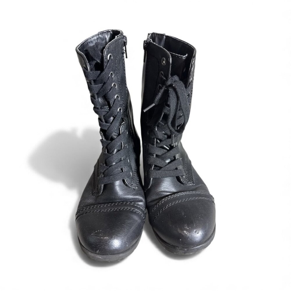 Time & Tru Women’s Black Leather Lace-Up Boots Size 8 – Combat Ankle Boots
